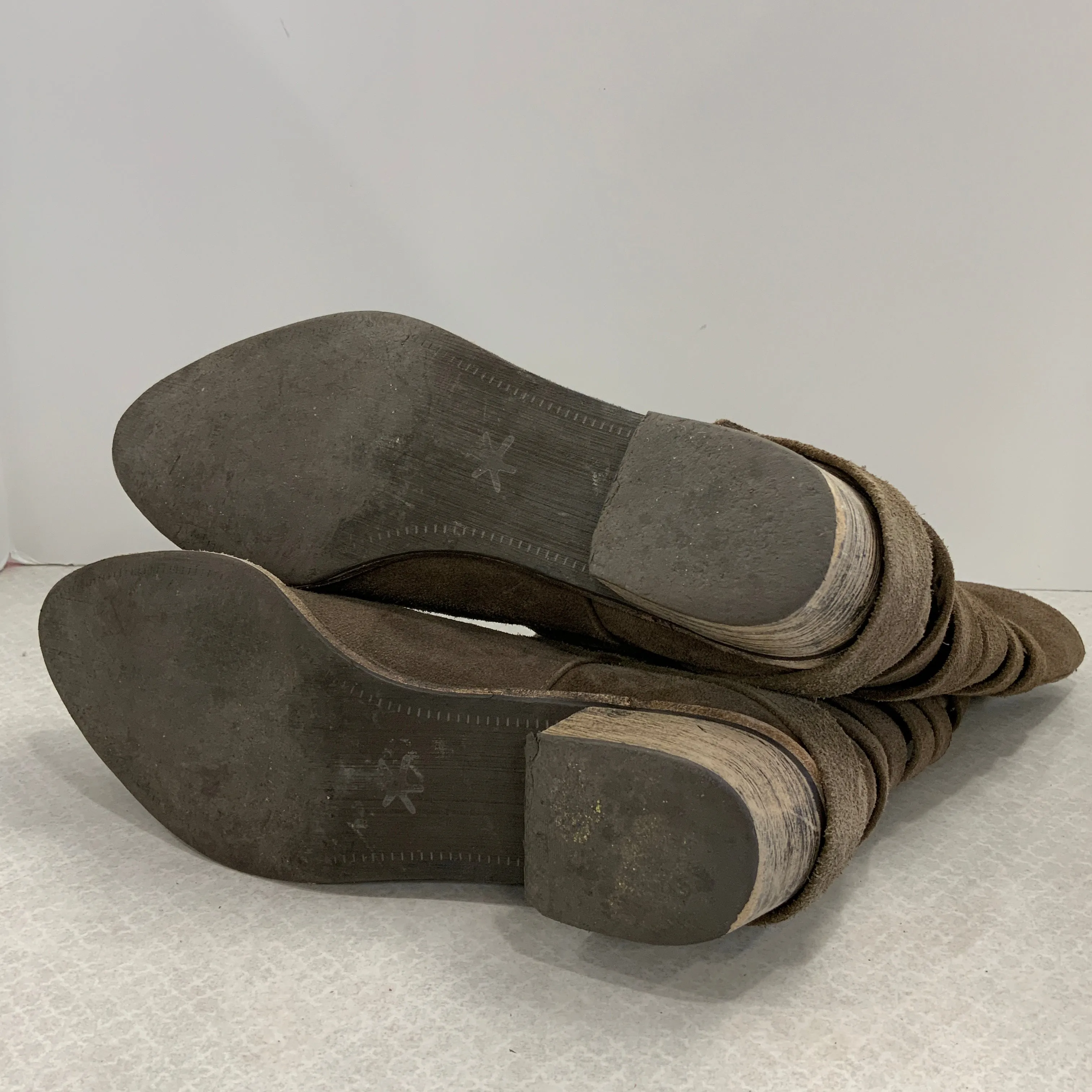 Boots Ankle Flats By Splendid In Brown, Size: 10