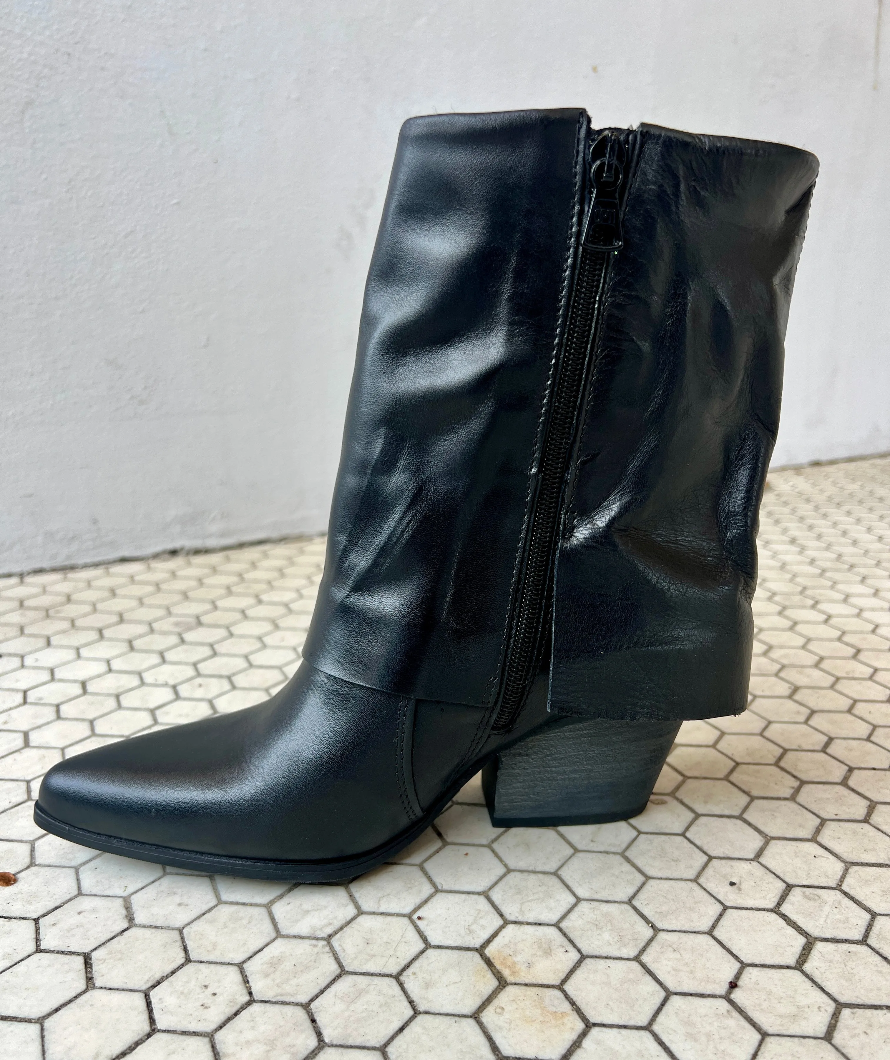 MJUS Loki Boot