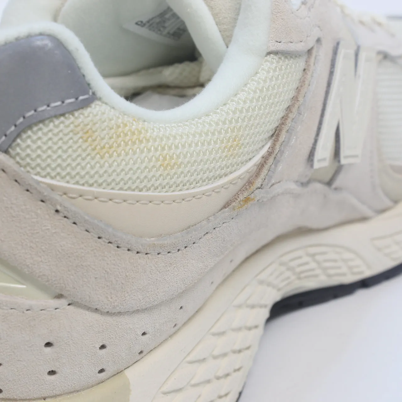 New Balance 2002 Calm Taupe Uk Size 7