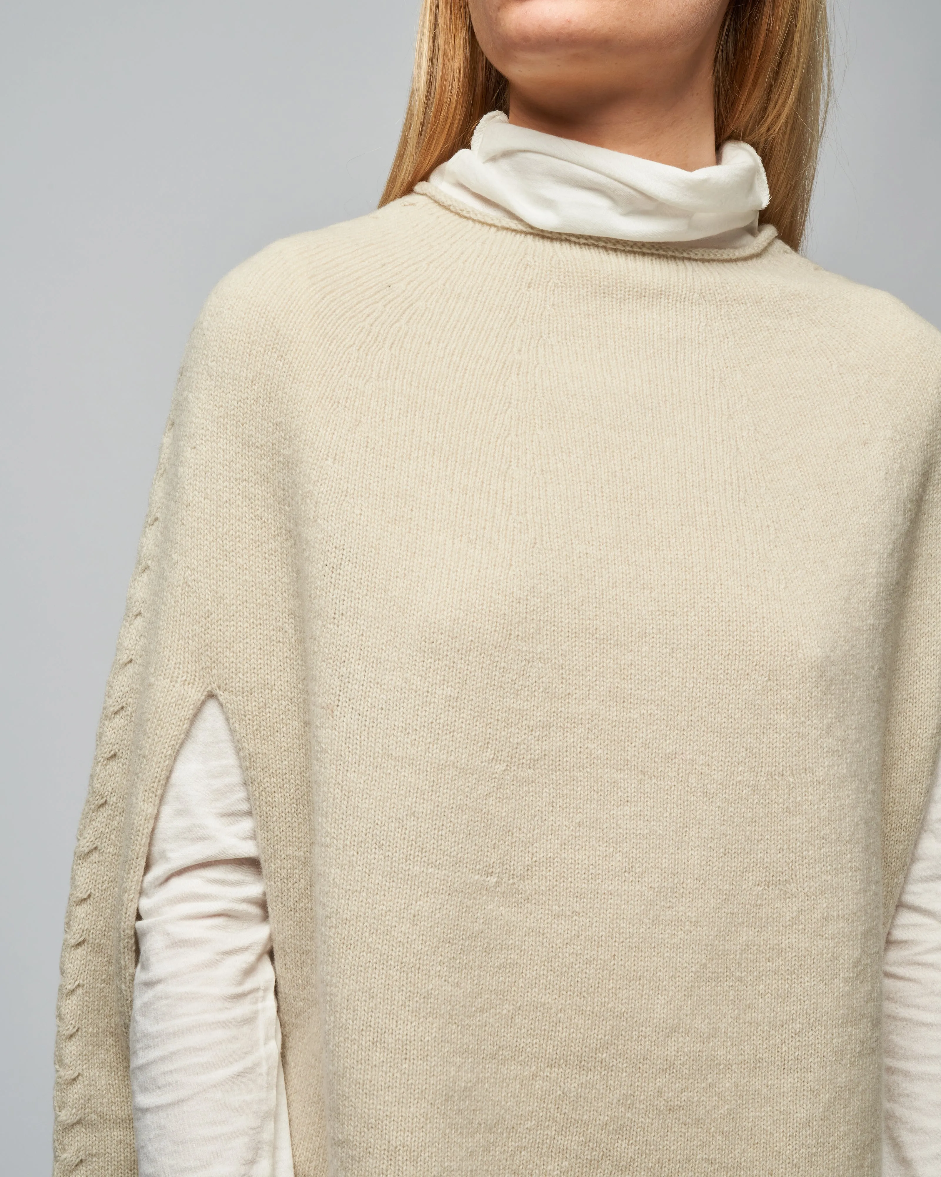 renew-wool poncho - ivory