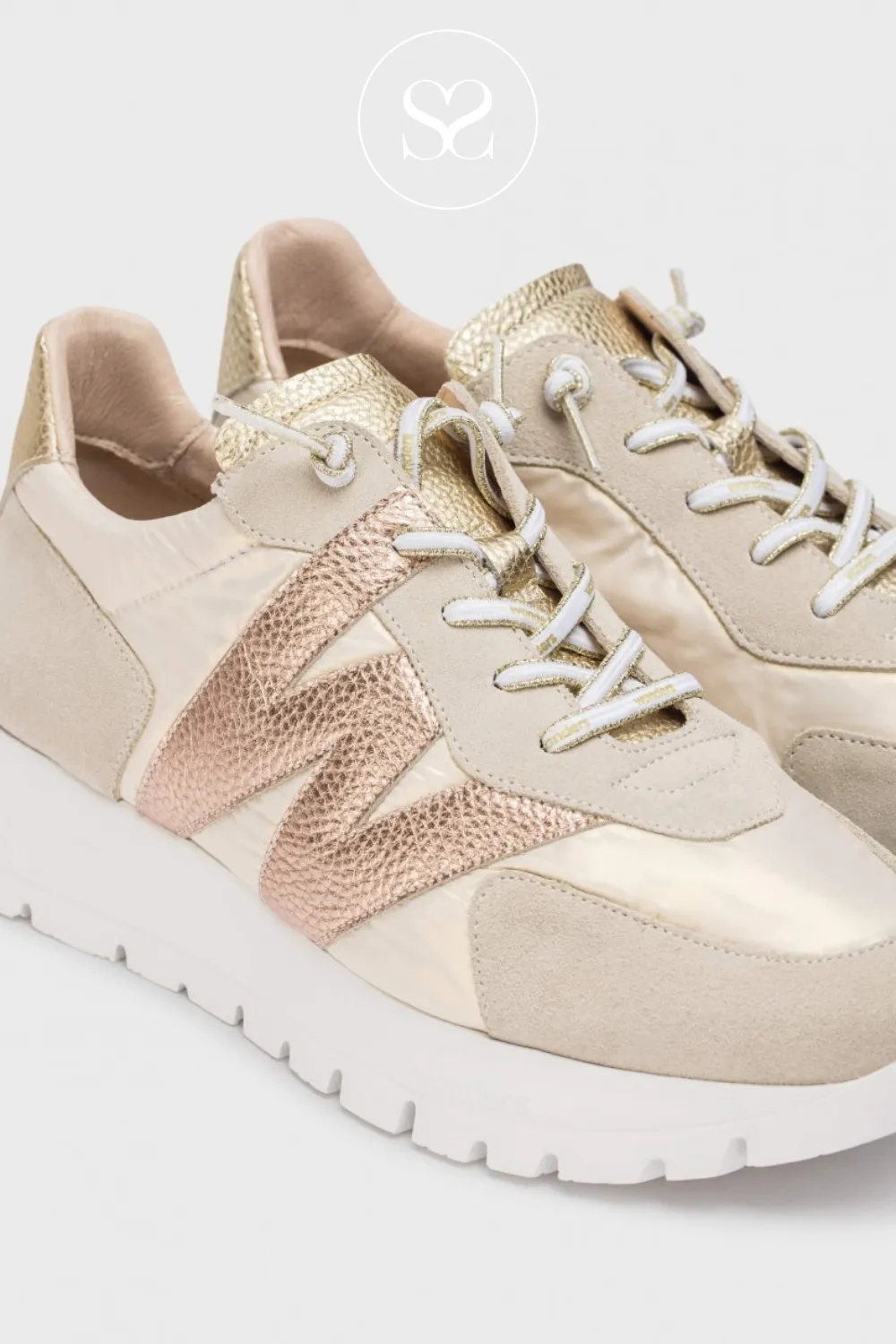 WONDERS A-2464 GOLD METALLIC /CREAM WEDGE PULL ON TRAINERS